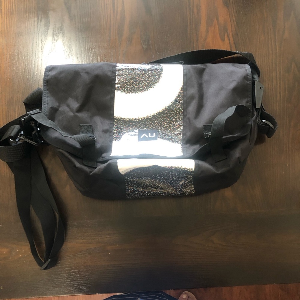 AutoDesk Black and White Messenger Computer Laptop Crossbody Bag work Career - Picture 10 of 13